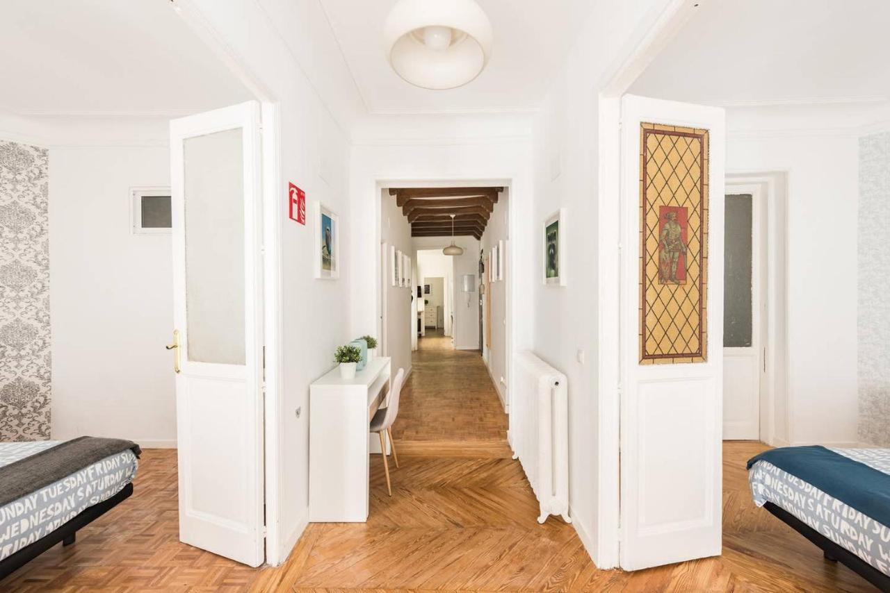 Apartamentos En Sol, Madrid Centro Buitenkant foto