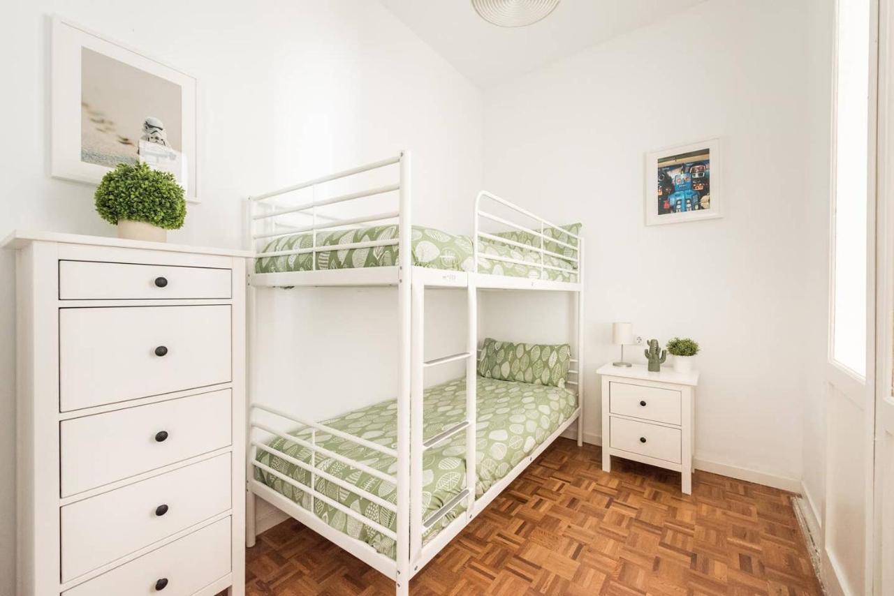 Apartamentos En Sol, Madrid Centro Buitenkant foto