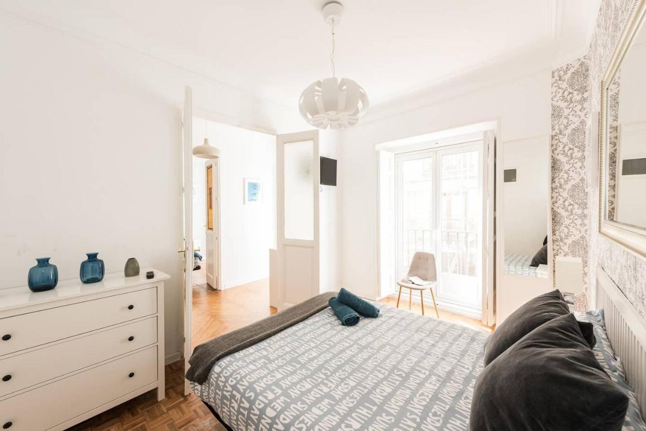 Apartamentos En Sol, Madrid Centro Buitenkant foto