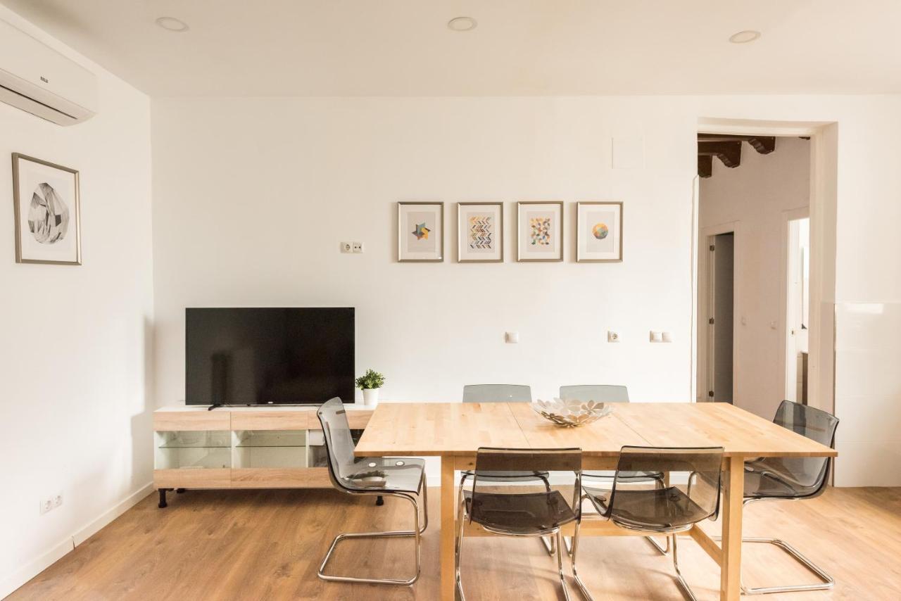 Apartamentos En Sol, Madrid Centro Kamer foto